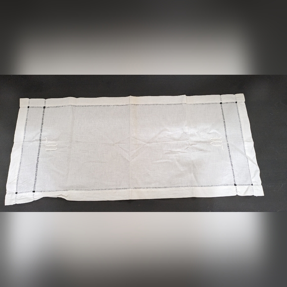 Assorted Vintage Linens - Picture 5 of 8